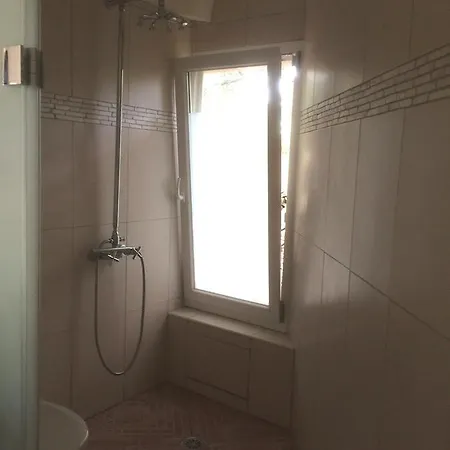 Kır Evi Manor Norbert *